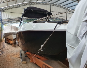 Lancha Focker 24.2 GTC Cabinada